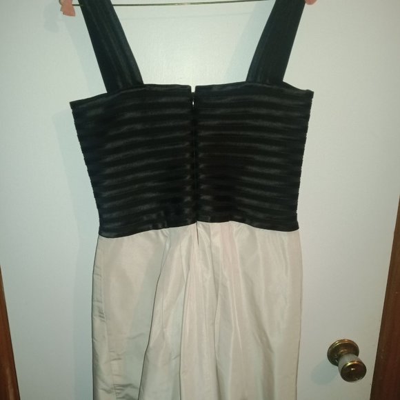 BcbgmaxAzria black corset cream skirt dress - Picture 2 of 3
